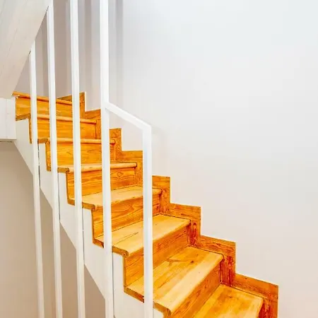 Alfama Stylish 182